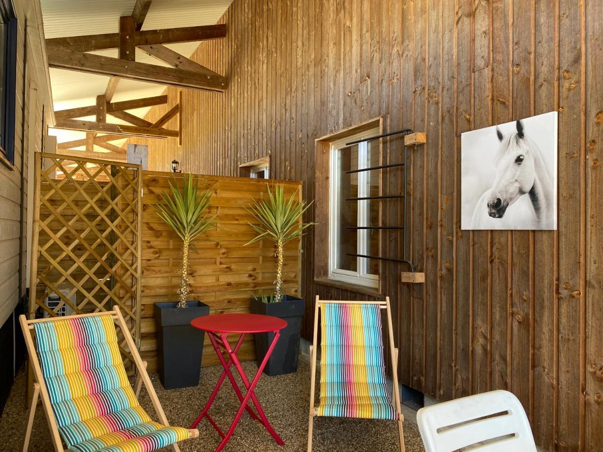 Chateau De Bellevue B&B Et Appartements Avec Piscine Saisonal Chauffee Et Chambres Partout Climatisees Saint-Avit  Εξωτερικό φωτογραφία