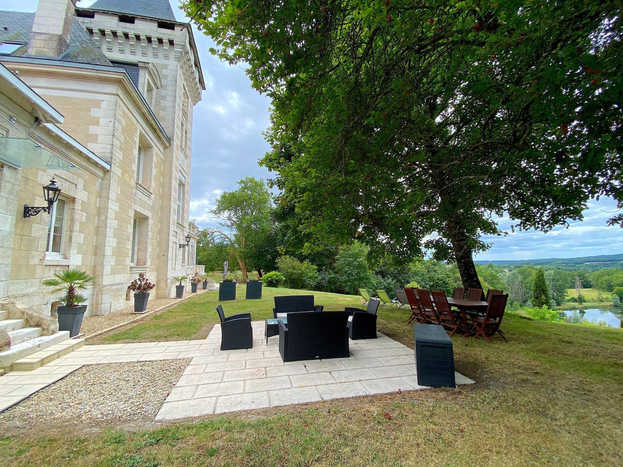Chateau De Bellevue B&B Et Appartements Avec Piscine Saisonal Chauffee Et Chambres Partout Climatisees Saint-Avit  Δωμάτιο φωτογραφία