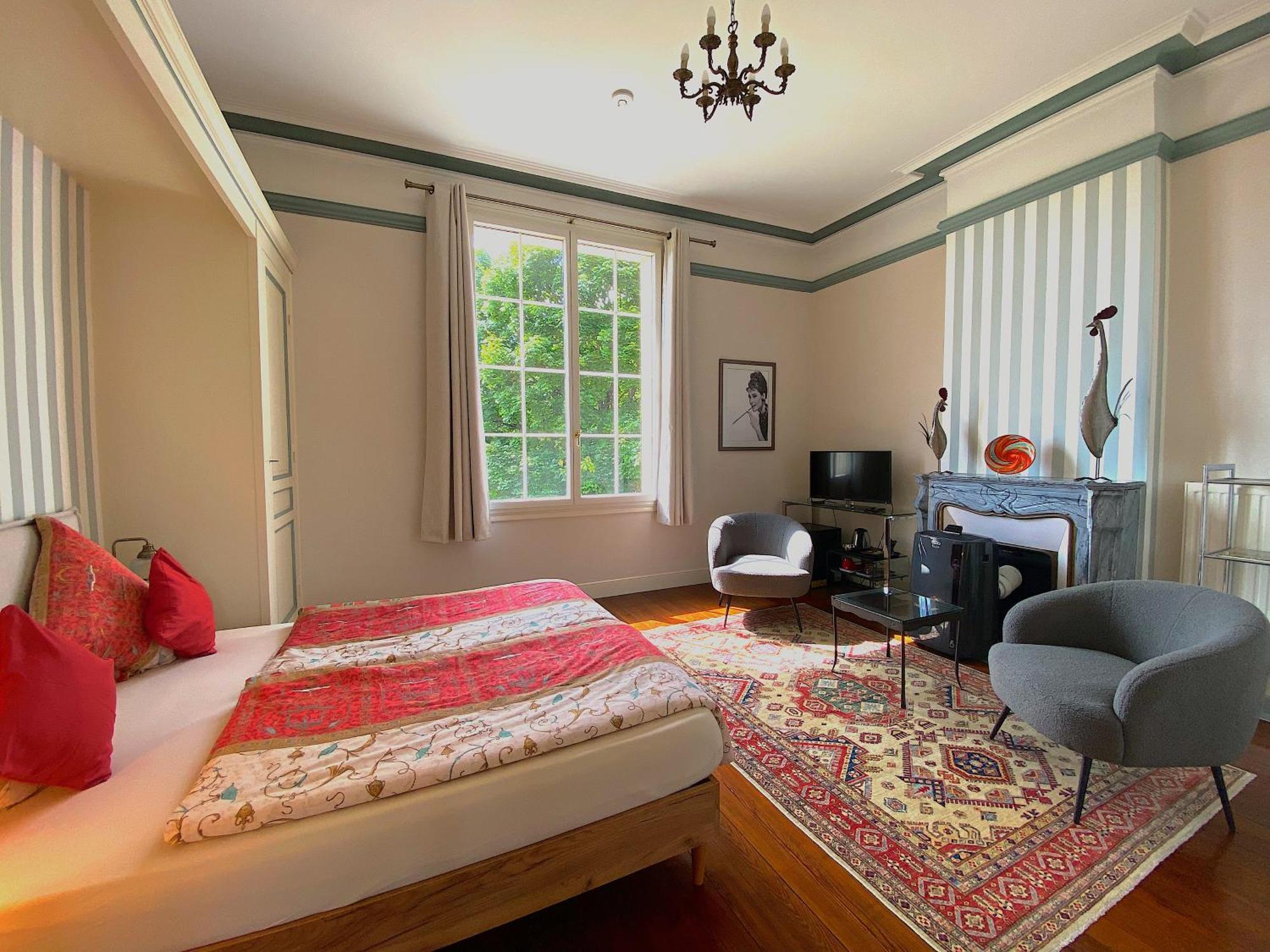 Chateau De Bellevue B&B Et Appartements Avec Piscine Saisonal Chauffee Et Chambres Partout Climatisees Saint-Avit  Εξωτερικό φωτογραφία