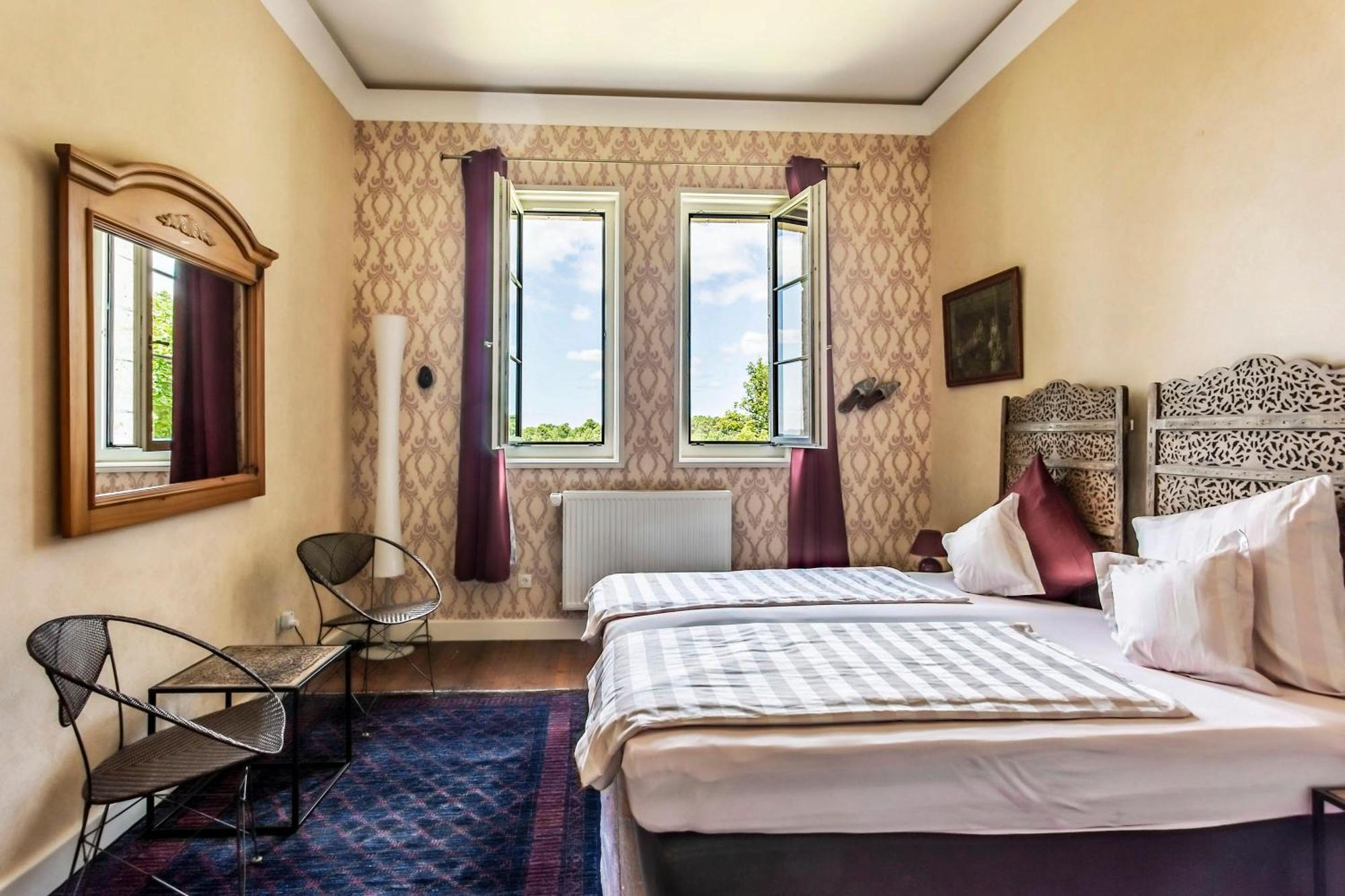 Chateau De Bellevue B&B Et Appartements Avec Piscine Saisonal Chauffee Et Chambres Partout Climatisees Saint-Avit  Δωμάτιο φωτογραφία