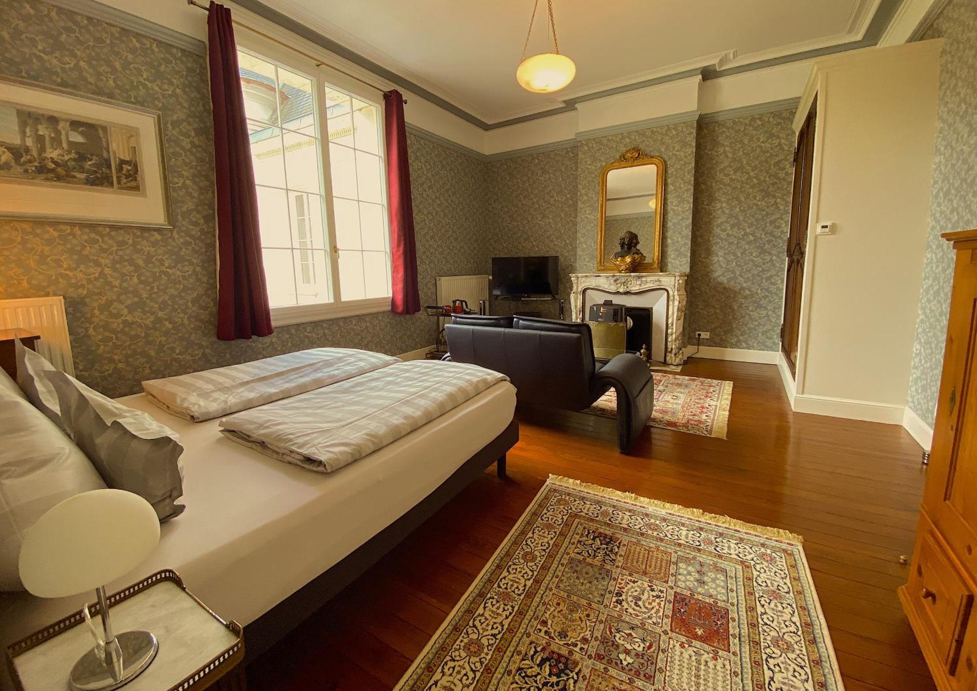 Chateau De Bellevue B&B Et Appartements Avec Piscine Saisonal Chauffee Et Chambres Partout Climatisees Saint-Avit  Εξωτερικό φωτογραφία
